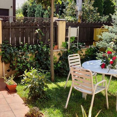 D&D Vila Villa Jászvásár Kültér fotó