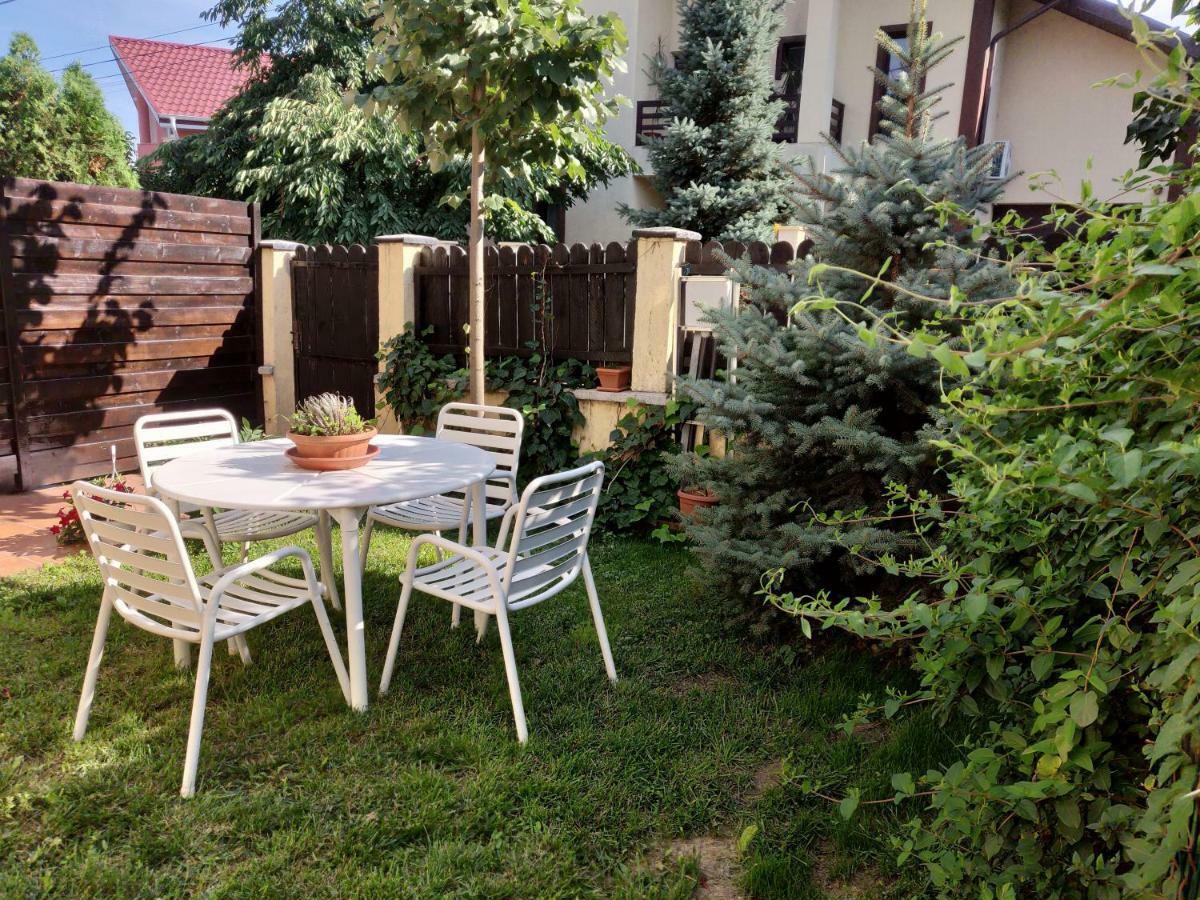 D&D Vila Villa Jászvásár Kültér fotó