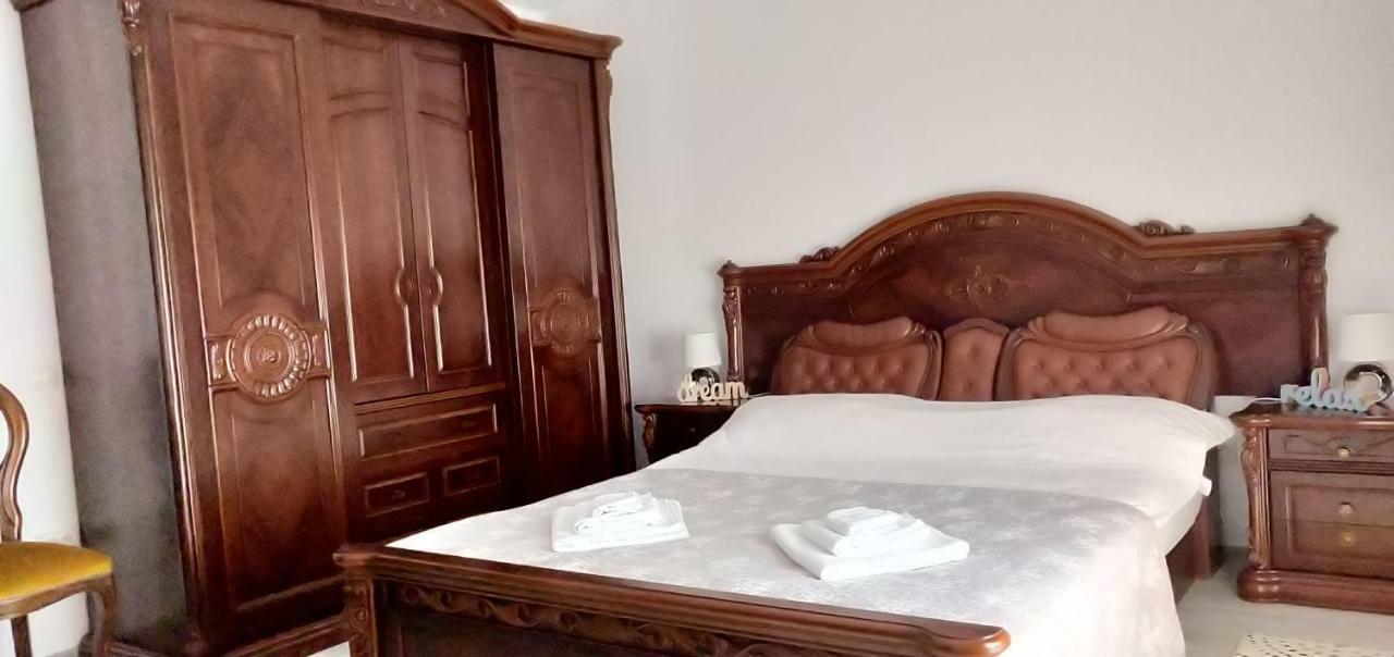 D&D Vila Villa Jászvásár Kültér fotó