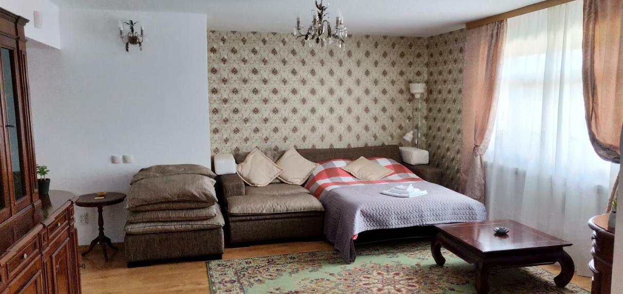 D&D Vila Villa Jászvásár Kültér fotó